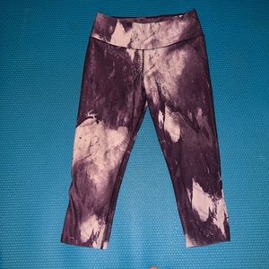 Nike One Legendary leggings ten less plastic bottles size small Capri purple